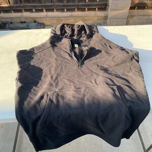 Mono b sleeveless 1/4 zip sweatshirt.